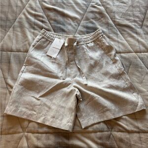 Men’s Zara 100% Linen 7” Inseam Shorts- Size Medium